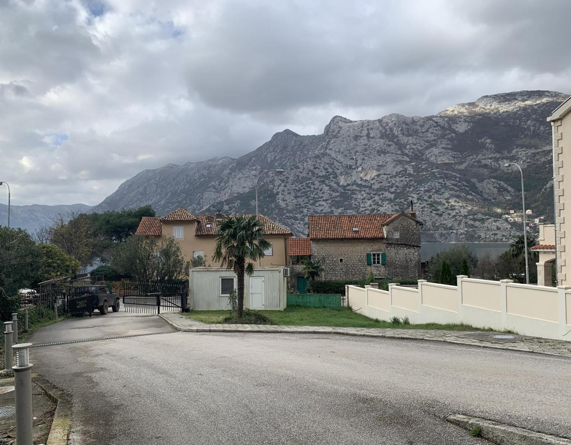 Apartman Mia Risan Exterior foto